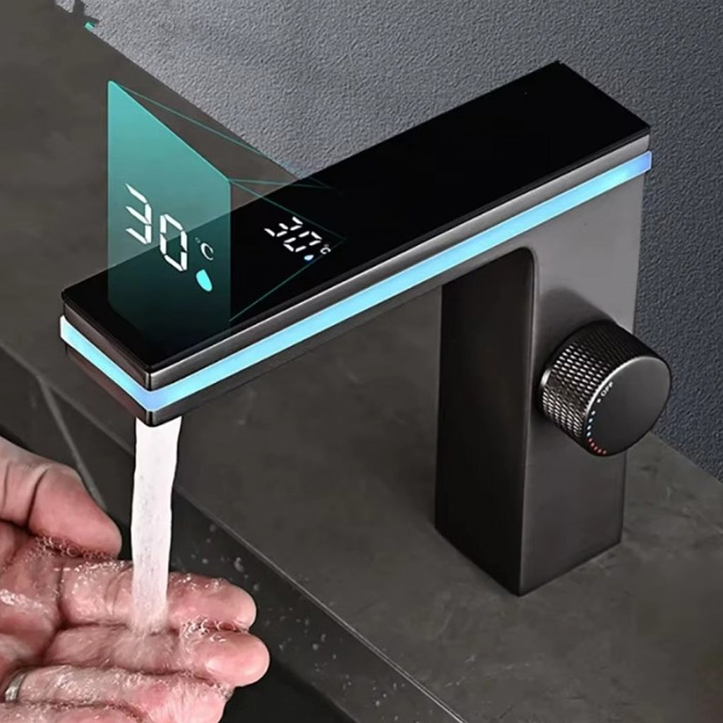 Torneira SmartFlow Lux – Tecnologia, Estilo e Conforto em Cada Gota